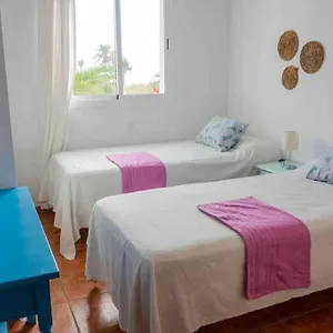  Сasa de vacaciones Three Bedroom House By The Sea